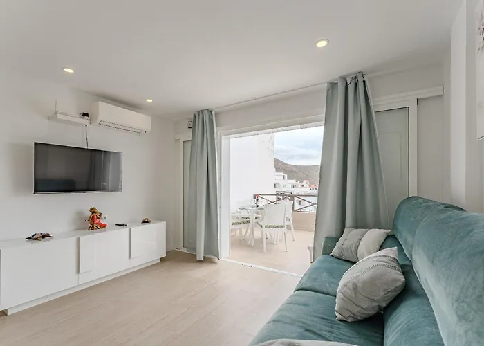 Cristianos San Marino Bluesky * Los Cristianos (Tenerife)