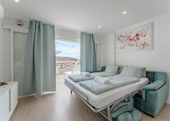 Cristianos San Marino Bluesky